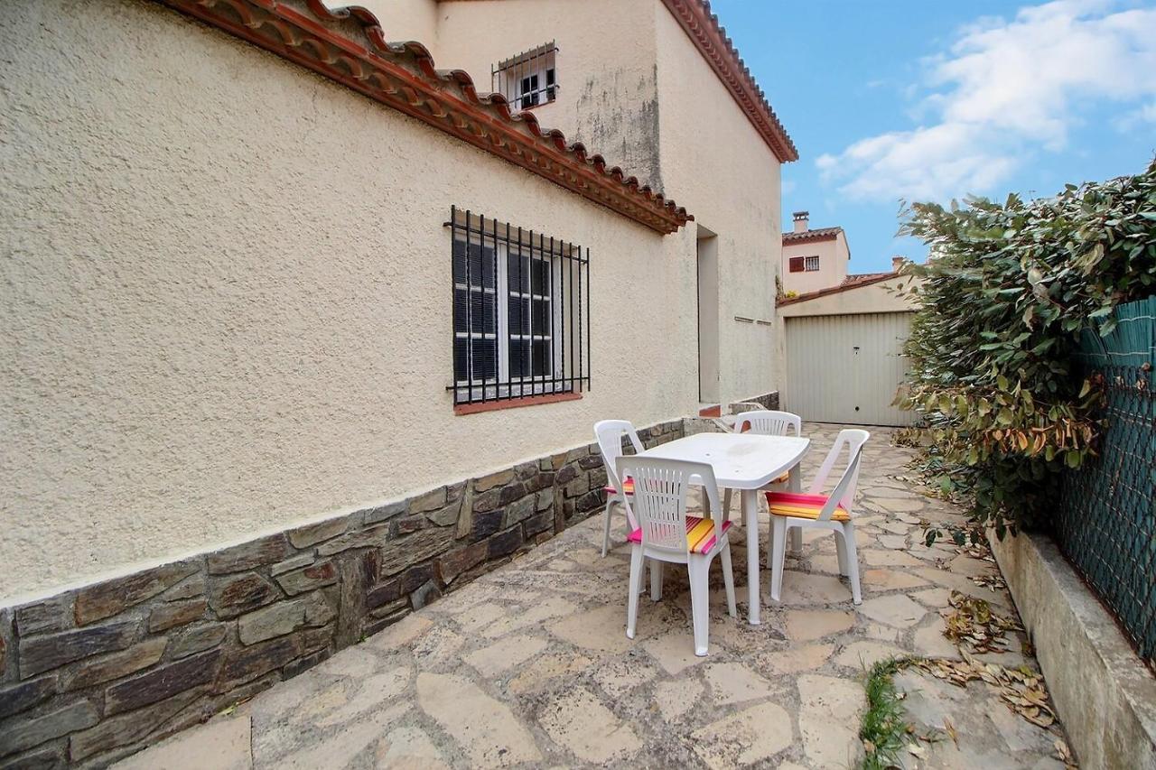 Meuble Trois Etoiles Au Premier Etage D'Une Maison Typique Saint-Cyprien  Buitenkant foto